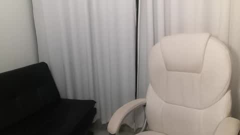 Snapshot of shantalxxx67 chatting on 01.29.25 shantal online show from 01.29.25