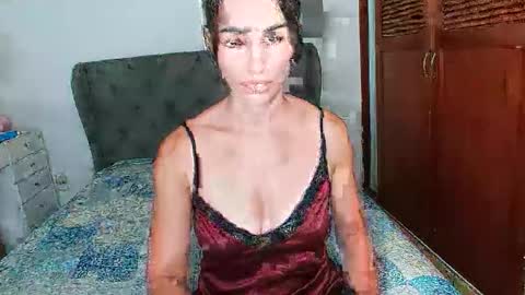 Snapshot of shantalxxx67 chatting on 01.19.26 shantal online show from 01.19.26