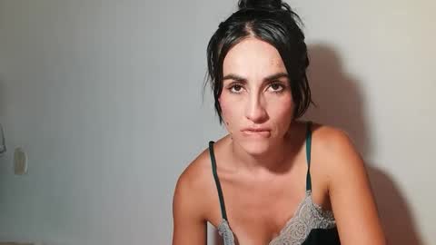 Snapshot of shantalxxx67 chatting on 02.19.26 shantal online show from 02.19.26