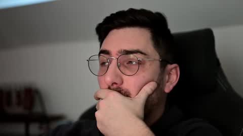 Snapshot of shape80 chatting on 12.05.24 frenchy boy online show from 12.05.24