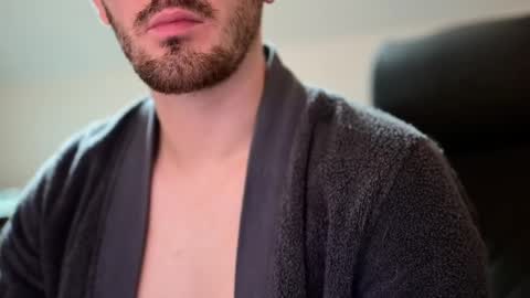 Snapshot of shape80 chatting on 12.08.24 frenchy boy online show from 12.08.24