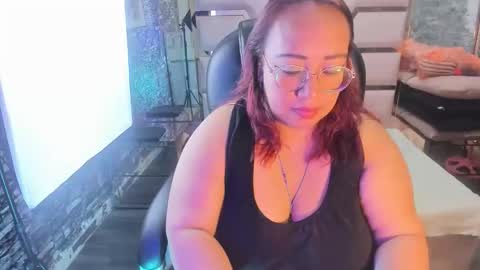 Snapshot of shara_oz chatting on 03.02.26 Shara Oz online show from 03.02.26