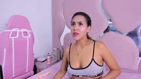 Snapshot of sharithasm chatting on 04.10.26 Sharith online show from 04.10.26