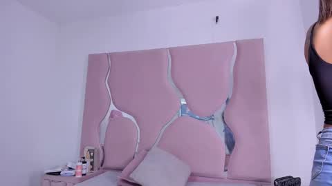 Snapshot of sharithasm chatting on 04.12.26 Sharith online show from 04.12.26