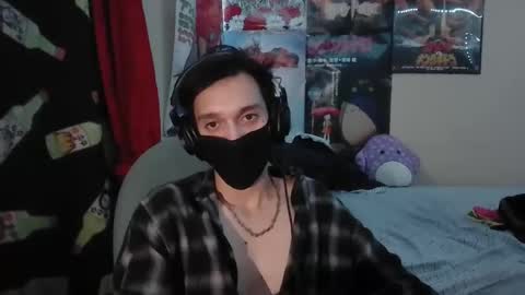 Snapshot of sharkroxit chatting on 09.30.25 Kai Ellison online show from 09.30.25