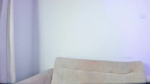 Hi fiends ---- I usually start online from Monday to Friday from 1000 am Saturdays and Sundays at 600 am Colombia time online show from 06.06.26