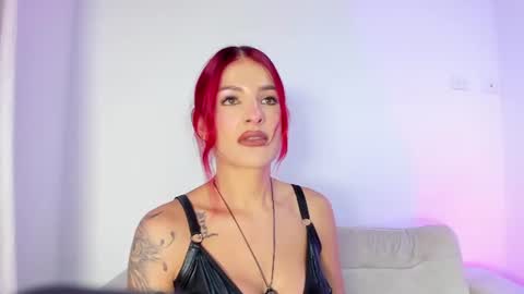 Hi fiends ---- I usually start online from Monday to Friday from 1000 am Saturdays and Sundays at 600 am Colombia time online show from 06.21.26