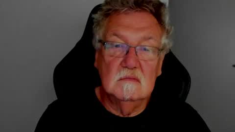 sharlots_pet online show from 06.12.26