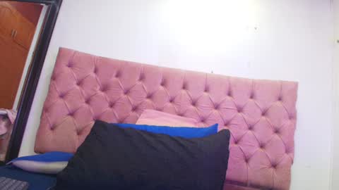 Sharlott online show from 01.15.25