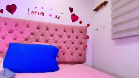 Sharlott online show from 02.26.25