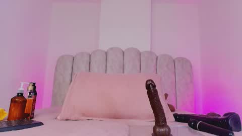 Sharlott online show from 02.06.26