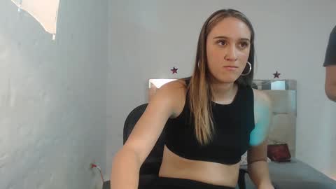 Snapshot of sharlotte__jones chatting on 02.01.25 Sara online show from 02.01.25