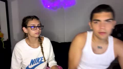 Snapshot of sharlotte_davin chatting on 11.21.25 sharlotte_davin online show from 11.21.25