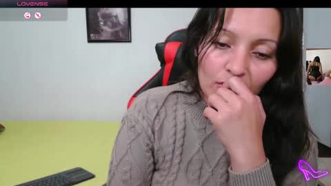 paola online show from 01.24.25