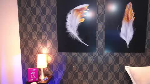 Sharom  online show from 03.25.26