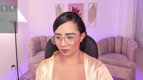 Snapshot of sharon_breezee chatting on 10.25.25 sharon_breezee online show from 10.25.25