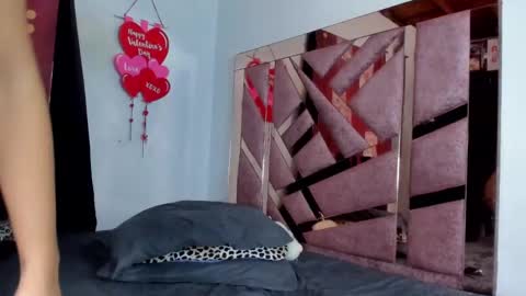 SHARONDELUXE online show from 03.12.25