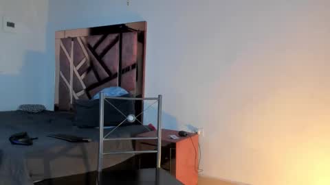 SHARONDELUXE online show from 11.04.25