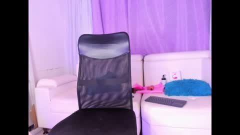 Snapshot of sharooncutee chatting on 03.27.26 online show from 03.27.26