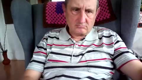 Snapshot of sharpshoder chatting on 06.17.26 Peter online show from 06.17.26