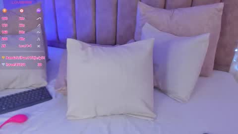 Shantall online show from 12.14.25