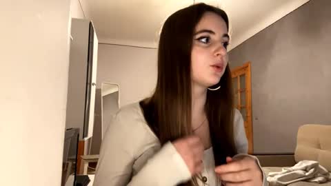 Snapshot of shavonnehaydt chatting on 11.11.25 Stefa online show from 11.11.25