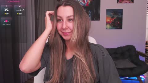 Snapshot of shayleyy chatting on 01.09.25 Shay online show from 01.09.25