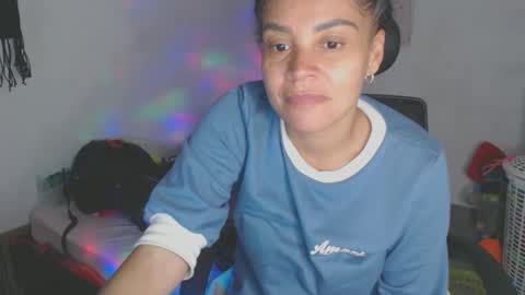 Snapshot of shayna_cute chatting on 06.08.26 Shayna online show from 06.08.26