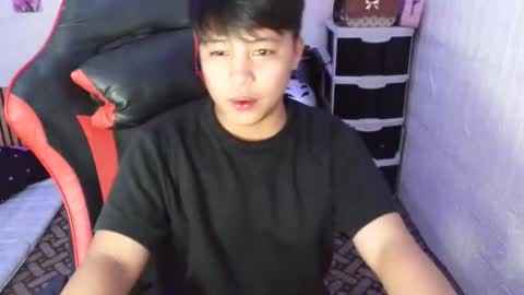 Snapshot of shaynnee chatting on 04.25.26 Shane Joy online show from 04.25.26