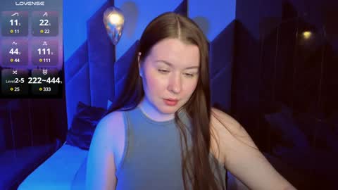 Snapshot of shedar_pretty chatting on 02.04.25 Shedar online show from 02.04.25