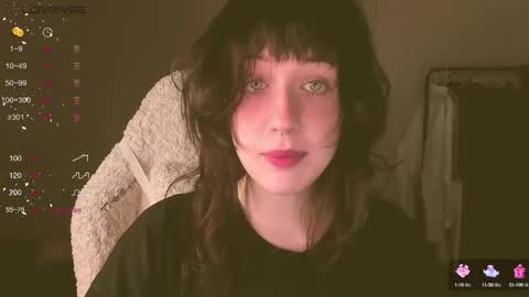 Snapshot of sheeny_shy chatting on 09.16.25 Chiara online show from 09.16.25