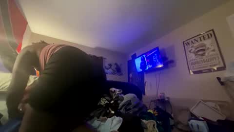 Snapshot of shekween chatting on 11.19.25 shekween online show from 11.19.25