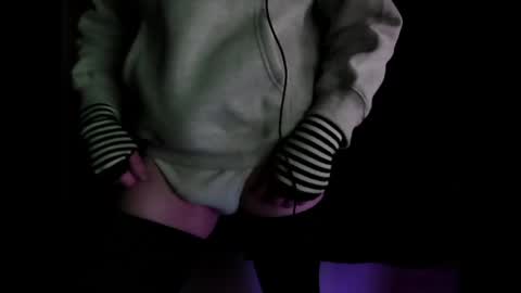 Snapshot of shelbyremington chatting on 01.24.25 Shelby Remington online show from 01.24.25