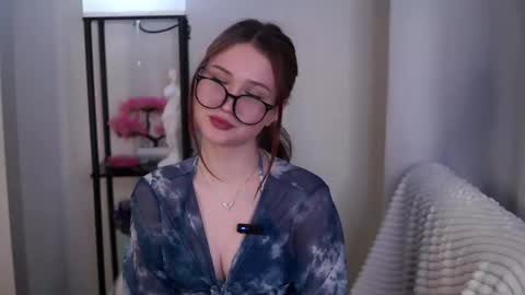 Lina online show from 02.12.26