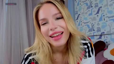 Lina online show from 06.29.26