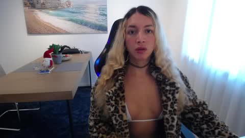 Shellsy H   online show from 12.31.24