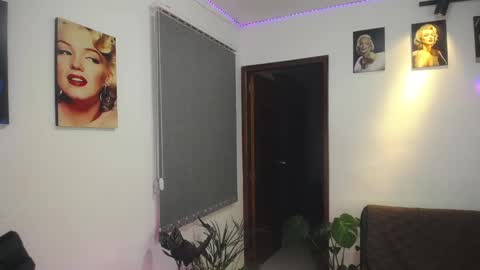 Shellsy H   online show from 02.23.25