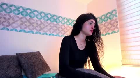 Snapshot of shelsy_d chatting on 04.14.26 S H E L S Y online show from 04.14.26