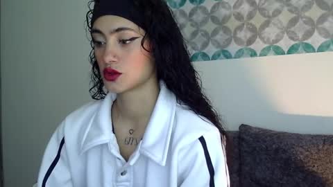 Snapshot of shelsy_d chatting on 04.15.26 S H E L S Y online show from 04.15.26