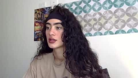 Snapshot of shelsy_d chatting on 05.25.26 S H E L S Y online show from 05.25.26
