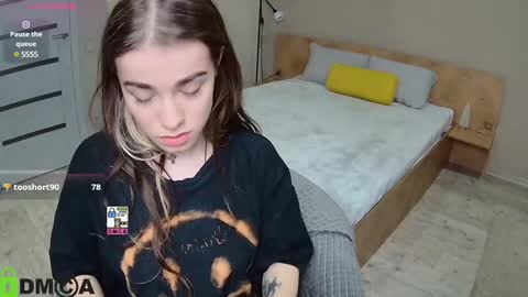 Snapshot of shelyymoon chatting on 01.10.25 ShelyMoon online show from 01.10.25