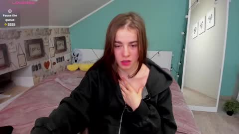 Snapshot of shelyymoon chatting on 02.23.25 ShelyMoon online show from 02.23.25