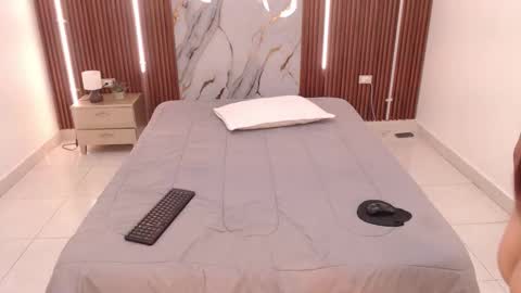 Snapshot of shena_nomy1 chatting on 11.25.25 shena_nomy1 online show from 11.25.25