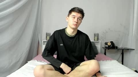 Max online show from 02.04.26