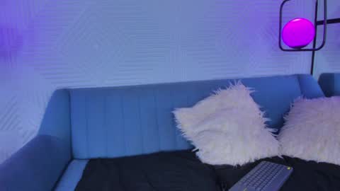 Snapshot of sherydan_love chatting on 01.11.25 mia online show from 01.11.25