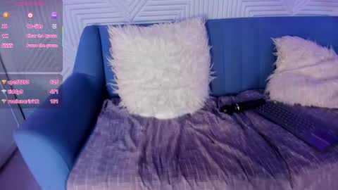 Snapshot of sherydan_love chatting on 02.10.25 mia online show from 02.10.25