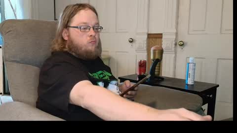 Snapshot of shifty885 chatting on 04.10.26 shifty885 online show from 04.10.26