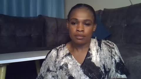 Snapshot of shiksmson chatting on 09.28.25 shiksmson online show from 09.28.25