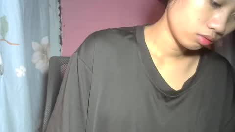 Snapshot of shimmering_kate chatting on 02.11.25 shimmering_kate online show from 02.11.25
