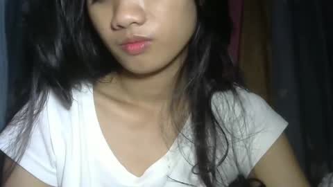 Snapshot of shimmering_kate chatting on 02.13.25 shimmering_kate online show from 02.13.25